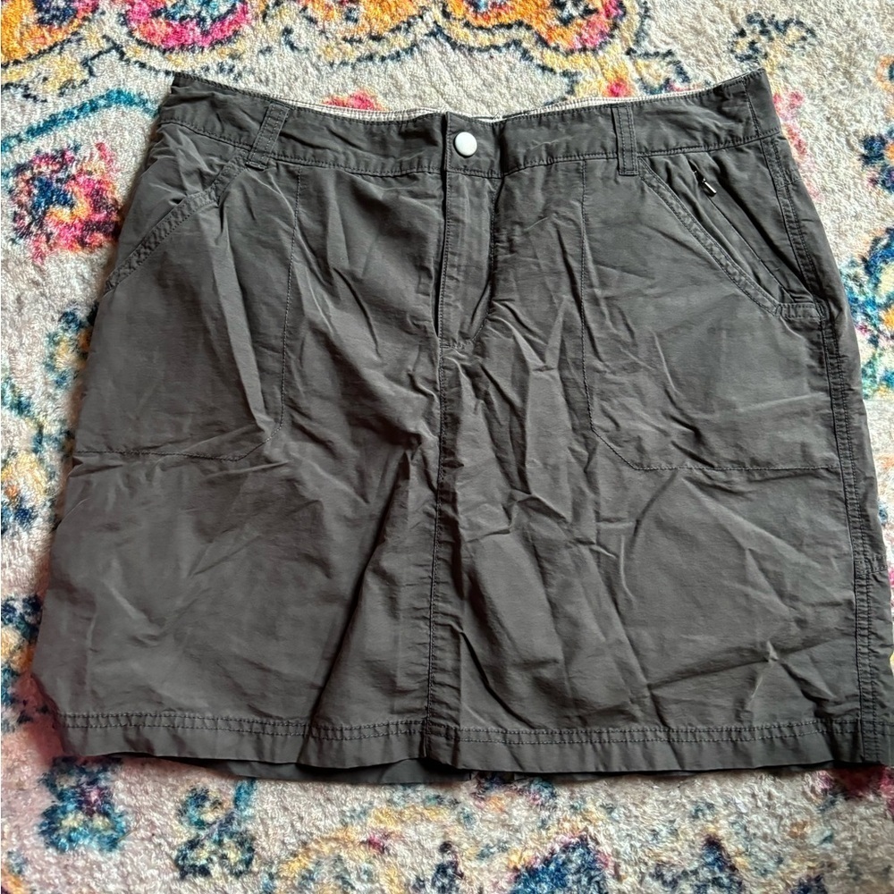 Columbia Gray Skirt Size 10